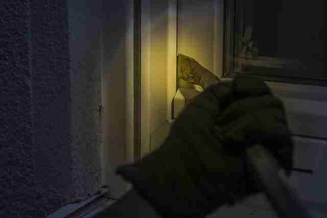 impact doors and windows prevent burglary